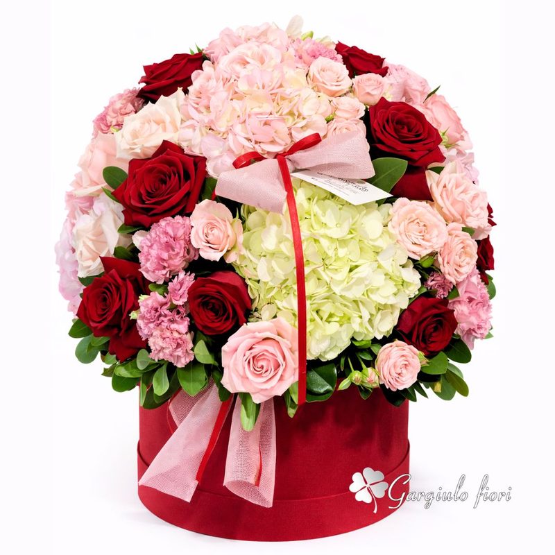 Box con rose rosa, lisianthus e gypsophila lilla, consegna a Napoli